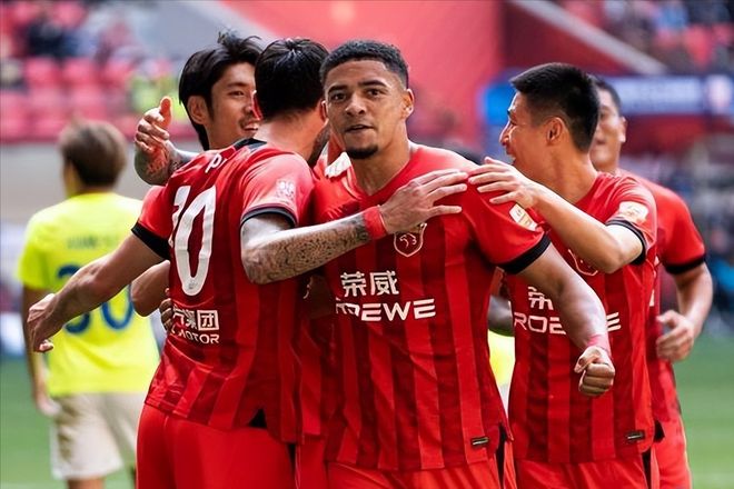 窗口期德甲传出新动向，上海海港防线松动，管理层表态——目标明确，心理建设被强调的简单介绍-问鼎官网